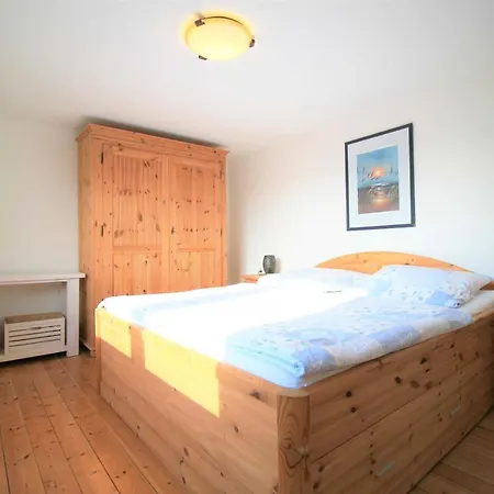 Apartment Strandnahes Bullerboee In *